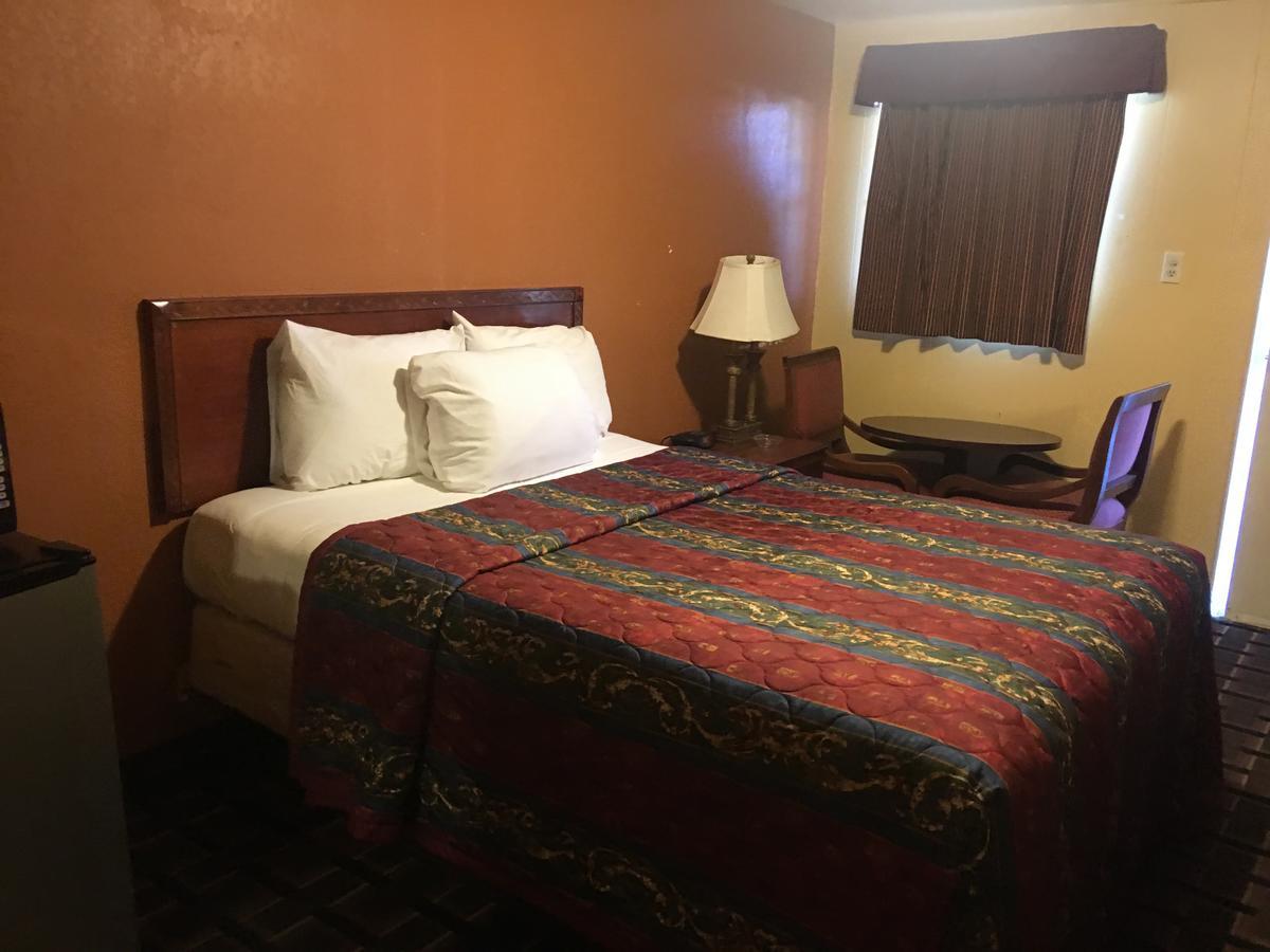 Royal Inn Early Ngoại thất bức ảnh